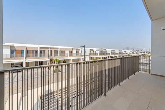 4-Bedroom + Maid’s | Single Row | Private Garden |, picture 12