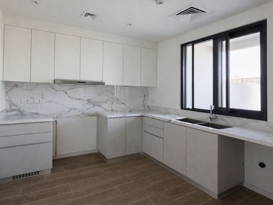 4 Bed Room | Single Row | Closed Kitchen, picture 5