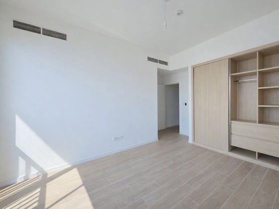 4 Bed Room | Single Row | Closed Kitchen, picture 9