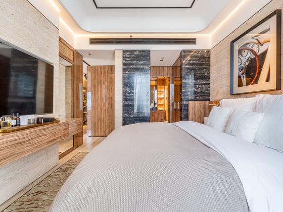 Luxuriously Upgraded Apartment in Downtown Dubai, picture 16
