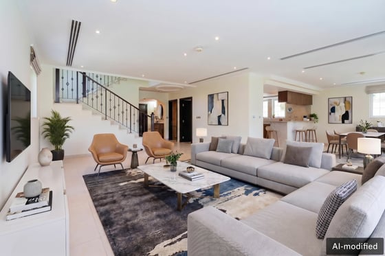 EXCLUSIVE | 4 Bedroom Large | Motivated Seller, picture 2