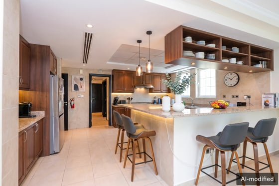 EXCLUSIVE | 4 Bedroom Large | Motivated Seller, picture 12