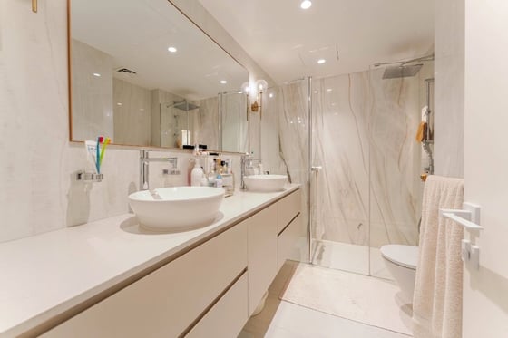 Fully Upgraded | Partial Sea View | 2BR + Maid’s, picture 15