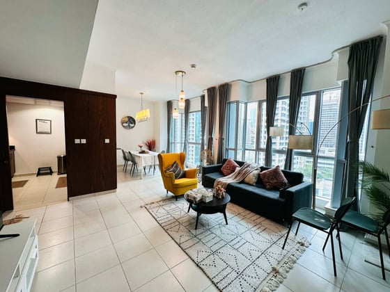 Fully Furnished | Mid Floor | Bright Unit, picture 1