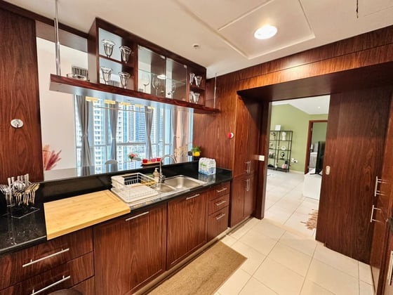 Fully Furnished | Mid Floor | Bright Unit, picture 5