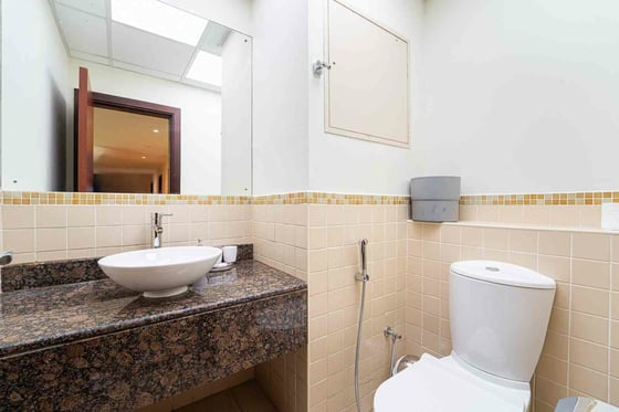 Vacant | Fully Furnished | Partial Sea View, picture 17