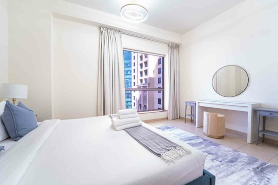 Vacant | Fully Furnished | Partial Sea View, picture 10