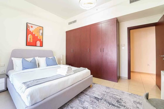 Vacant | Fully Furnished | Partial Sea View, picture 14