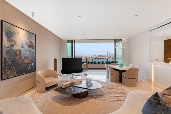 Upgraded Turnkey | Palm Views | Best Price, picture 1