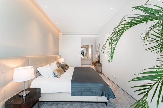 Upgraded Turnkey | Palm Views | Best Price, picture 11