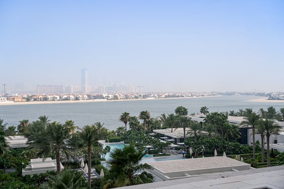Upgraded Turnkey | Palm Views | Best Price, picture 2