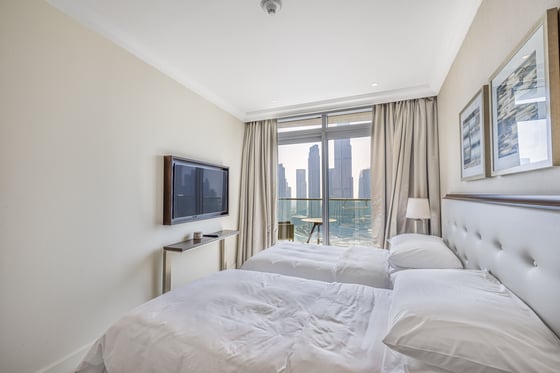 Luxury Living | Spacious | Fountain & Burj Views, picture 9