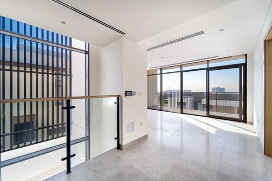 Vacant | Community Pool | Spacious |...., picture 13