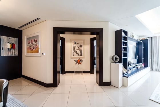 Burj Khalifa View | Partially Upgraded |  VOT, picture 10