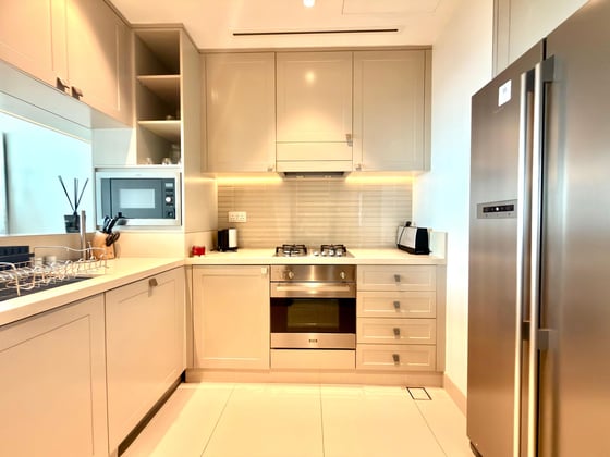 Burj and Fountain View | Mid Floor | Vacant, picture 6