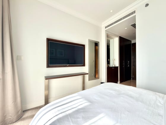 Burj and Fountain View | Mid Floor | Vacant, picture 17