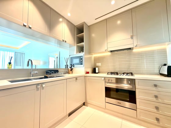 Burj and Fountain View | Mid Floor | Vacant, picture 7