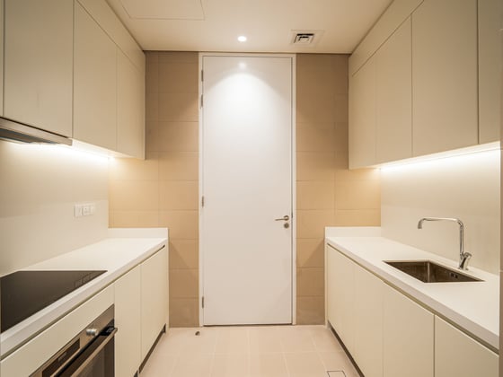 Refined Waterfront Apartment in Business Bay, picture 19