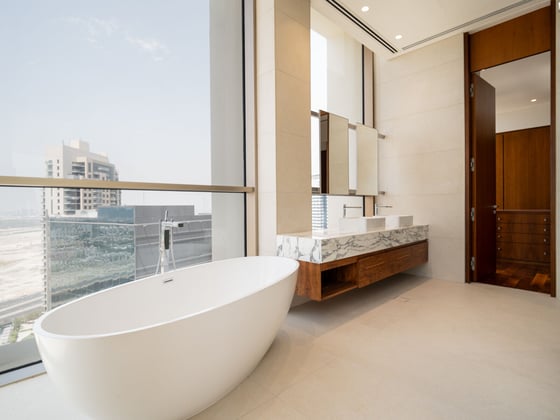 Refined Waterfront Apartment in Business Bay, picture 15