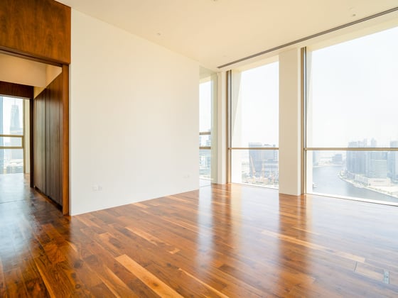 Refined Waterfront Apartment in Business Bay, picture 8