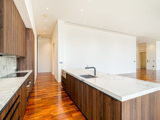 Refined Waterfront Apartment in Business Bay, picture 7