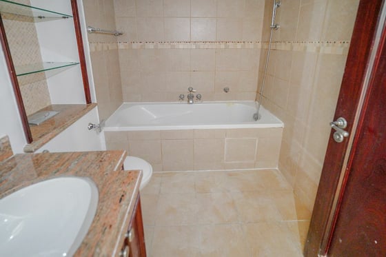 Spacious Unit | Burj Khalifa View | Rented, picture 10