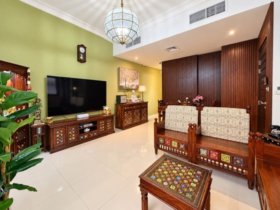 Upgraded Kitchen | Landscaped Gardens | Vacant on Transfer, picture 5