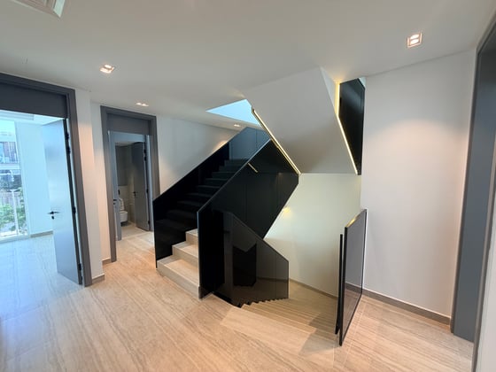 Single Row | 4-Bdr + M | Brand New Ready to Move, picture 9
