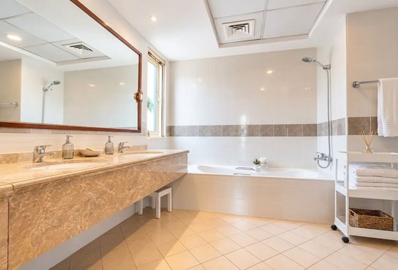Private Pool | Upgraded | Landscaped...., picture 9