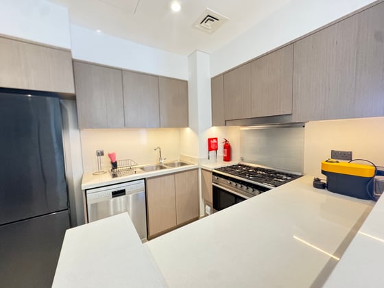 Plus Maid | Burj View | Fully Furnished., picture 28