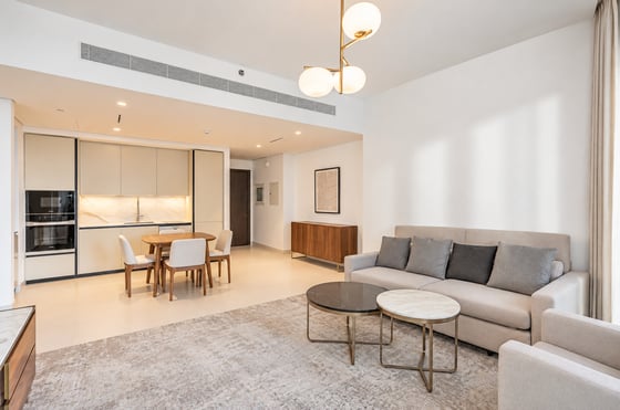 Marina View | Upgraded & Furnished | Investor Deal, picture 1