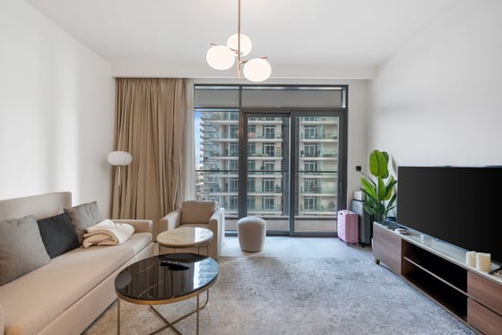 Marina View | Upgraded & Furnished | Investor Deal, picture 6