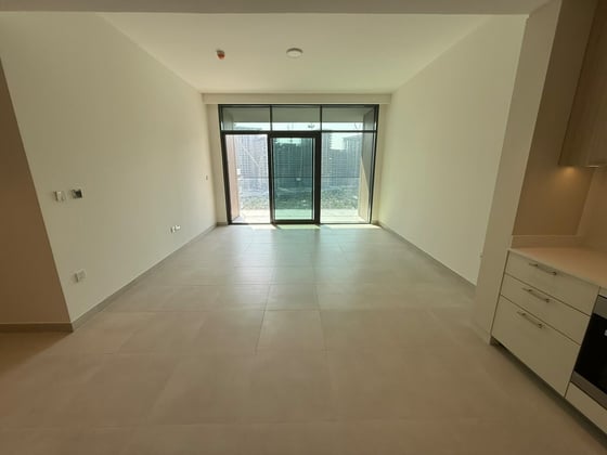 Exclusive | High Floor | Pool & Park Views, picture 6