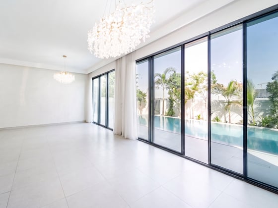 Luxury Corner Villa | Upgraded | Smart Home & Pool, picture 2