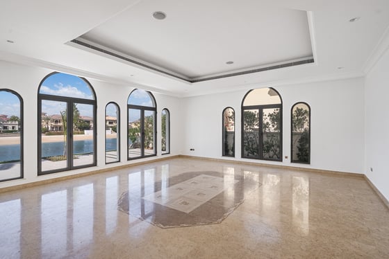 Beachfront Living | Stunning Views | Vacant, picture 4