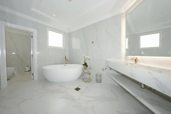 Upgraded | Burj Al Arab View | Luxury Living, picture 10