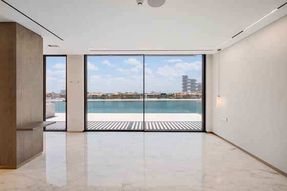 Triple Storey | Fully Renovated | Prime Location, picture 16