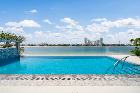 Triple Storey | Fully Renovated | Prime Location, picture 18