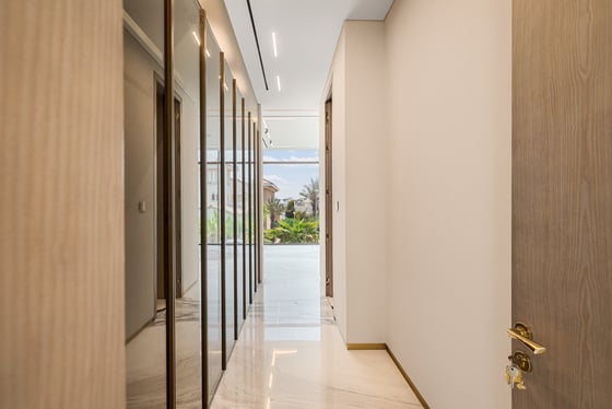 Triple Storey | Fully Renovated | Prime Location, picture 11