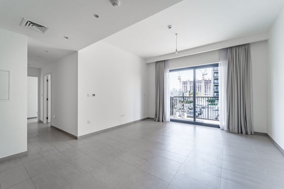 Vacant | Spacious Apartment | View Today, picture 1