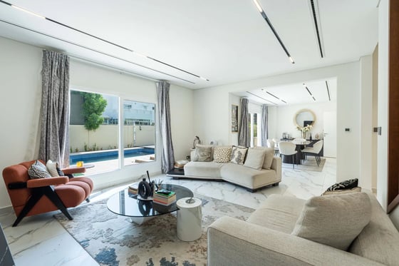 A beautifully decked-out 4-bedroom villa in Meadows 1, picture 5