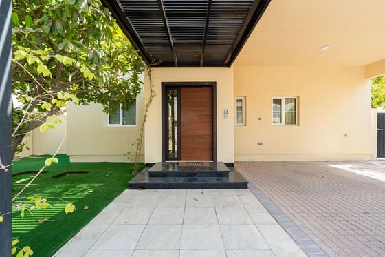 A beautifully decked-out 4-bedroom villa in Meadows 1, picture 17