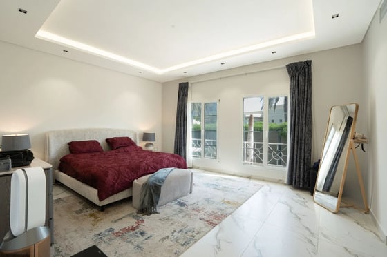 A beautifully decked-out 4-bedroom villa in Meadows 1, picture 11