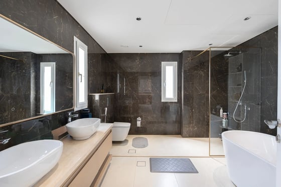 A beautifully decked-out 4-bedroom villa in Meadows 1, picture 12