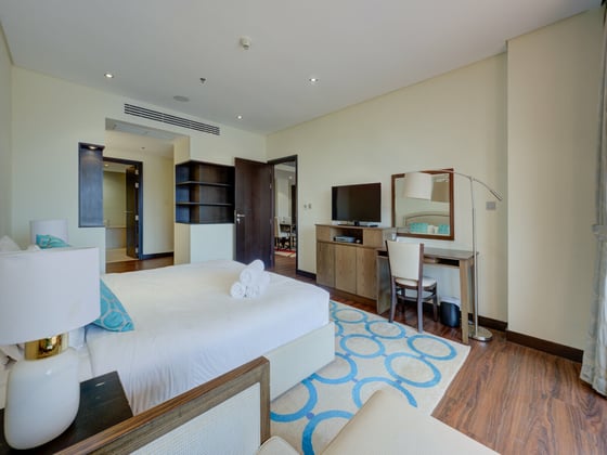 Lagoon and Skyline Views | Beach Access., picture 12