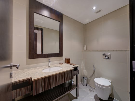 Lagoon and Skyline Views | Beach Access., picture 18