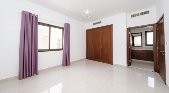 Spacious | Landscaped | Vacant.........., picture 8