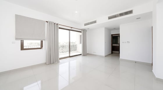 Spacious | Landscaped | Vacant.........., picture 5