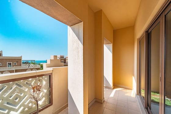 Exclusive | Vacant On Transfer | Partial Sea View, picture 13
