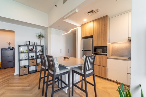 Fully Upgraded | High Floor | Stunning Sea Views, picture 8
